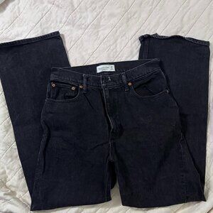 Abercrombie & Fitch The 90s Relaxed High-Rise Jeans – Size 28 / 6S, Black
